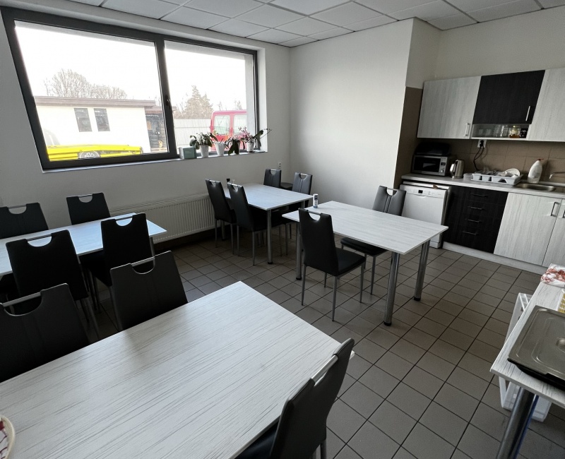 DIFFERENT CARS 8 - Obrazok