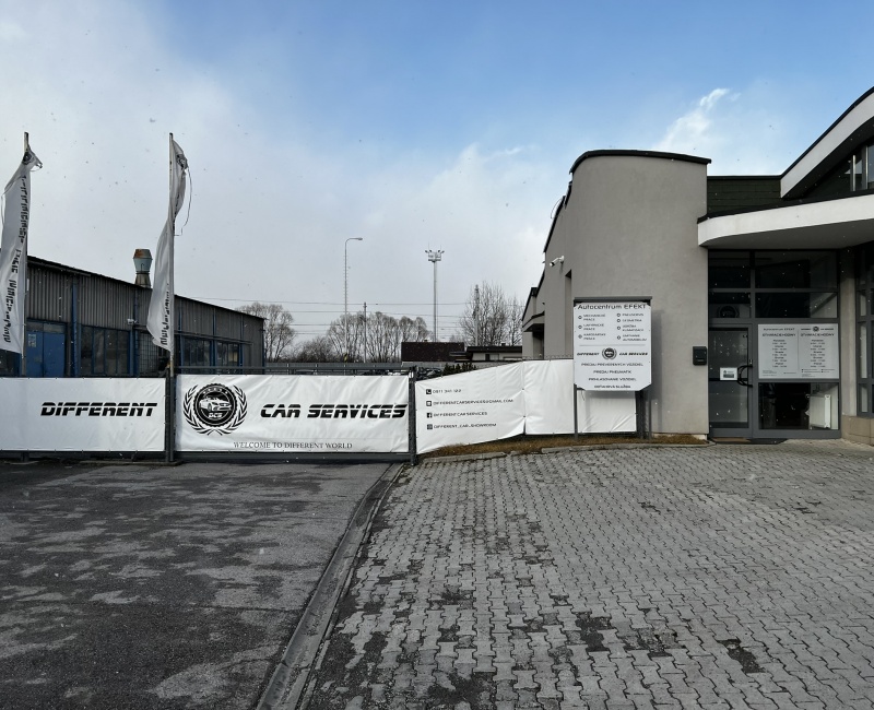 DIFFERENT CARS 2 - Obrazok