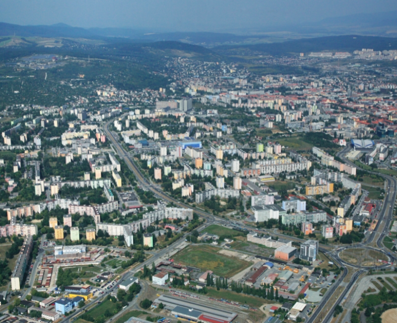 Rekoštrukcia a prenájom administratívnych budov 2 - Obrazok