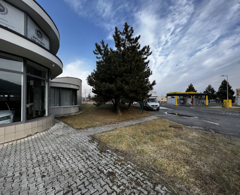 DIFFERENT CARS 4 - Obrazok