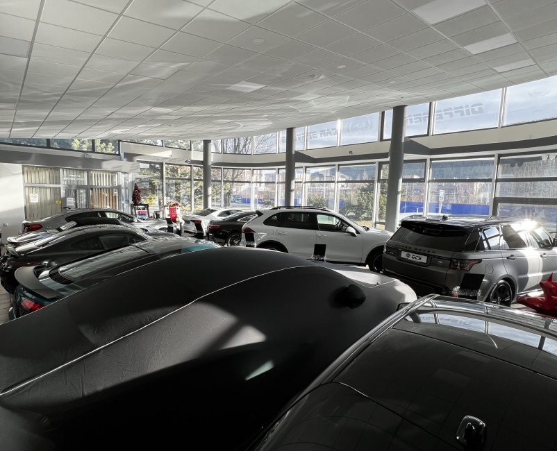 DIFFERENT CARS 12 - Obrazok