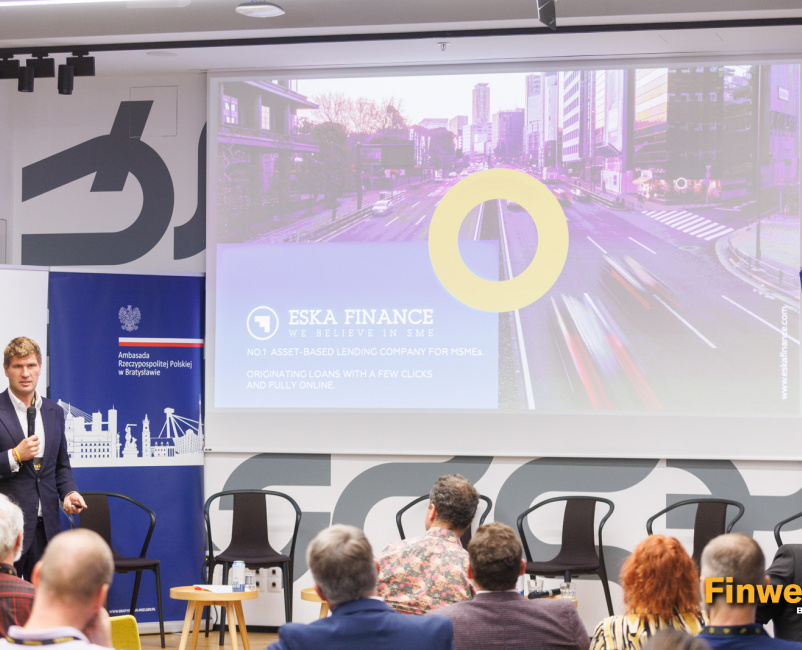ESKA Finance 2 - Obrazok